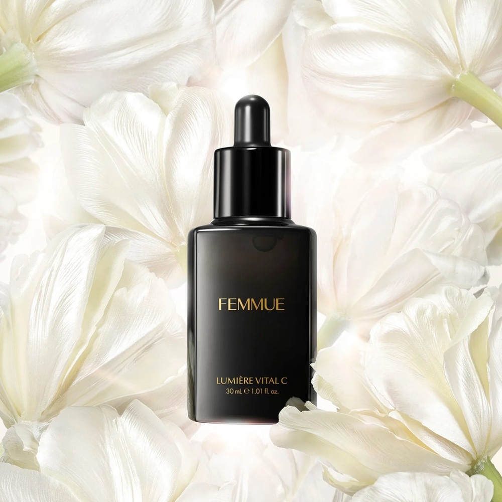 NEW! Femmue Lumière Vital C Advanced Revitalizing Serum